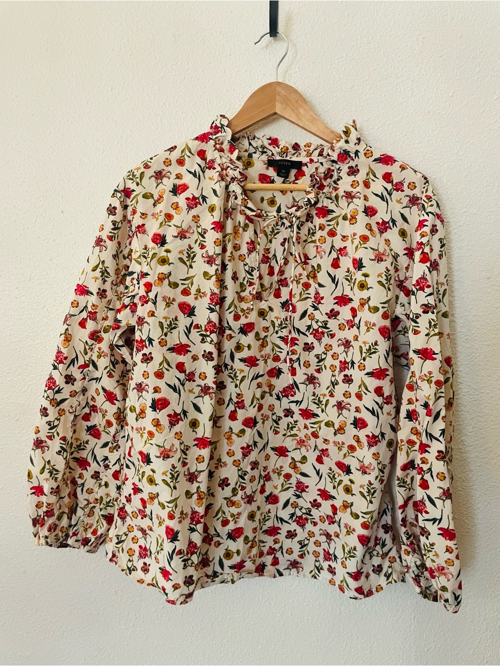 J. Crew Blouse Tie Neck Scalloped Trim Botanical Floral Print Long Sleeve Size M